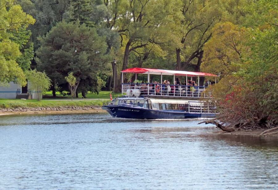 Toronto: Guided Harbour and Islands Sightseeing Cruise - Quick take: what makes this cruise worthwhile