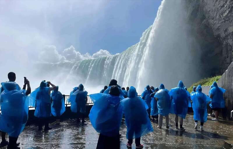 Toronto: Niagara Falls, Boat Ride & Journey Behind the Falls - A smooth early start from Toronto
