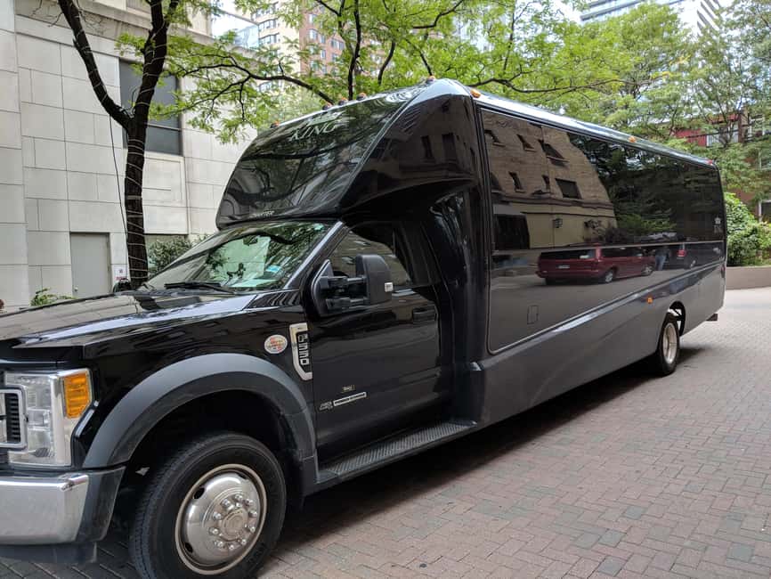 Toronto: Niagara Falls Bus Tour with Maple Tasting and NOTL - Should you add the Hornblower cruise?