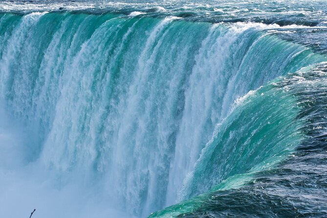 Toronto: Niagara Falls Tour, Boat, Journey Behind Falls & Tower - Going behind the water at Journey Behind the Falls