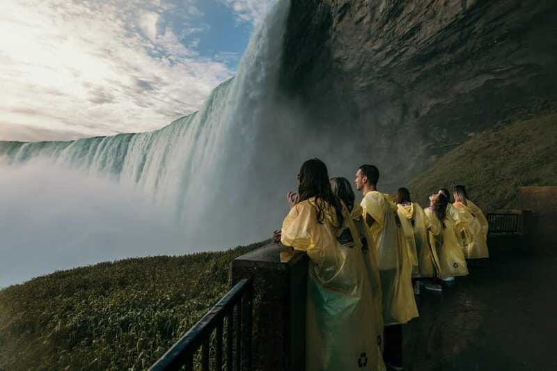 Toronto: Niagara Falls Tour with Cruise and Behind The Falls - Maple Leaf Place: syrup, fudge, and a disputed use of time