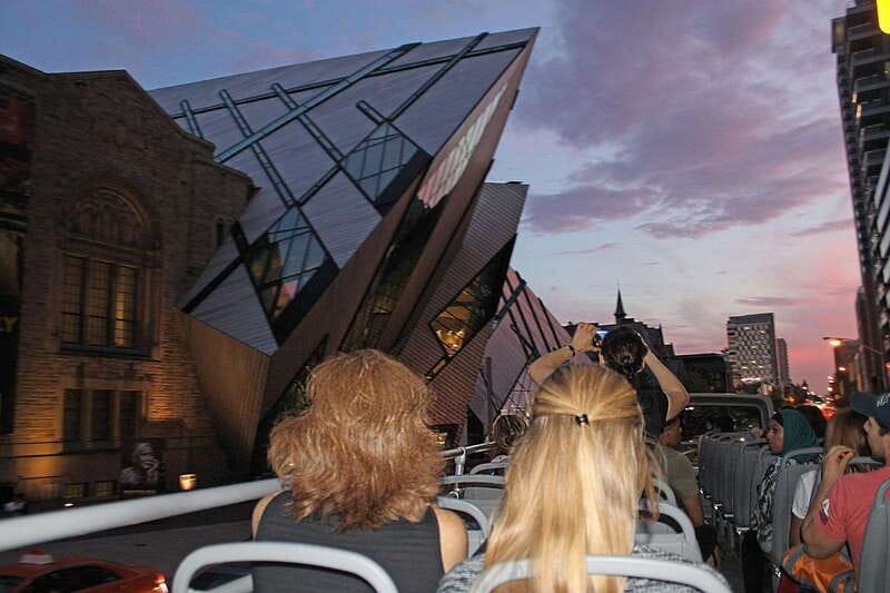 Toronto: Night Sightseeing Tour on a Double-Decker Bus - Quick points to know before booking