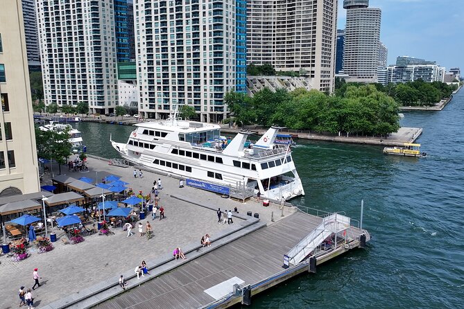 Toronto Premier Brunch Cruise on Odyssey in Toronto Harbour - The best parts at a glance