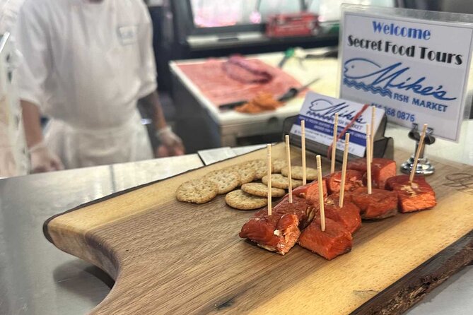 Toronto: St Lawrence Market Food Tour with 6 Food Tastings - Walking from the market to the Distillery District