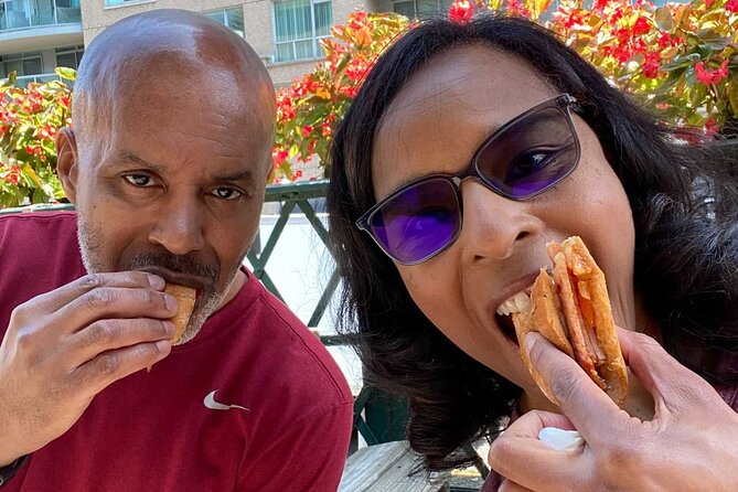 Toronto: St Lawrence Market Food Tour with 6 Food Tastings - Who will enjoy this Toronto food walk?