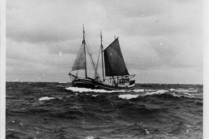 Toronto Tall Ship Boat Cruise - Who will enjoy the Kajama most