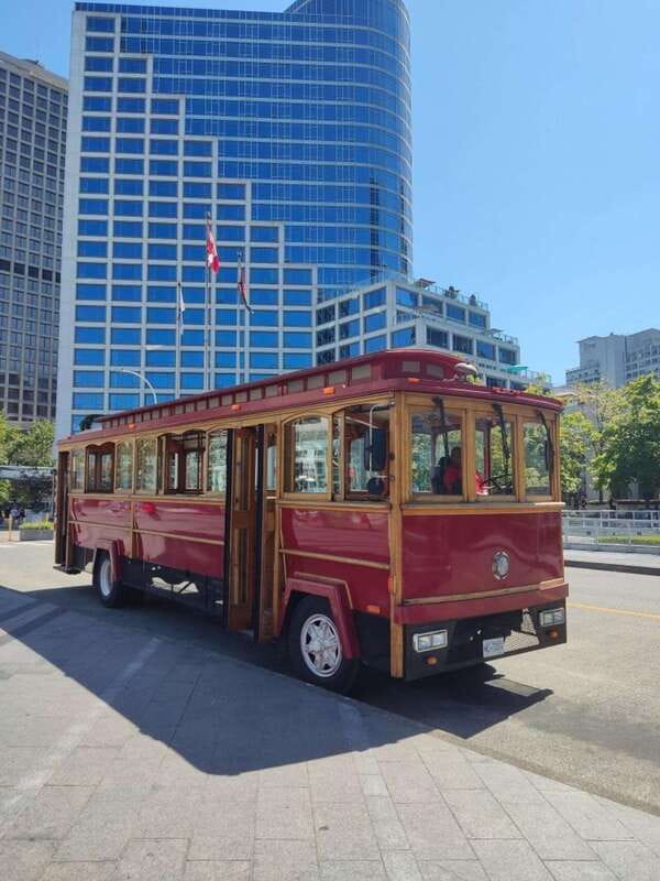 Vancouver: 24 or 48-Hour Hop-On Hop-Off Trolley Tour Pass - Canada Place and the harbor start