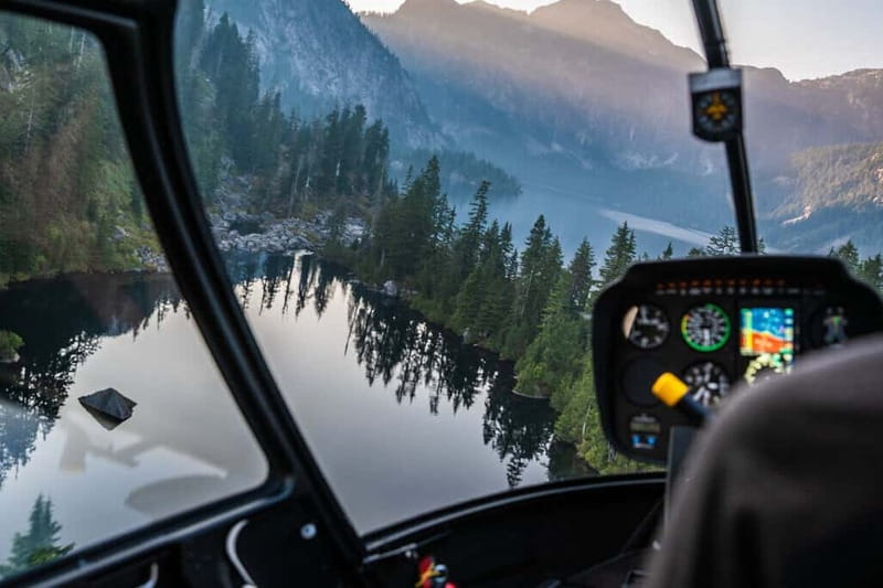 Vancouver: BC Backcountry Helicopter Tour - From the hangar to the Coast Mountains