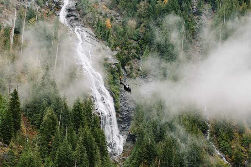 Vancouver: BC Backcountry Helicopter Tour - Photography from a helicopter