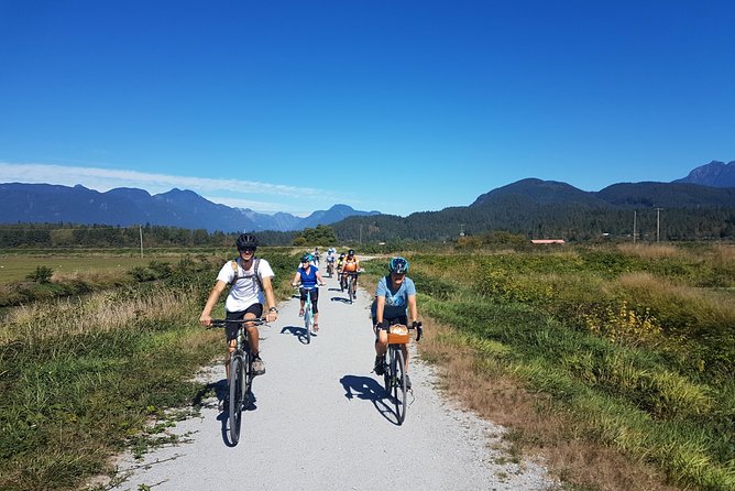 Vancouver Biking and Hiking Tour including Lunch - Farm lunch at Hopcott Farms