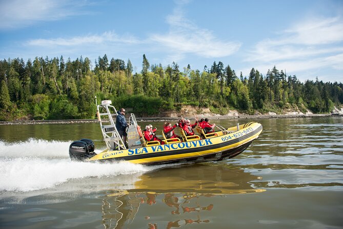 Vancouver City and Nature Waterfront Sightseeing Boat Tour - English Bay and the Downtown View