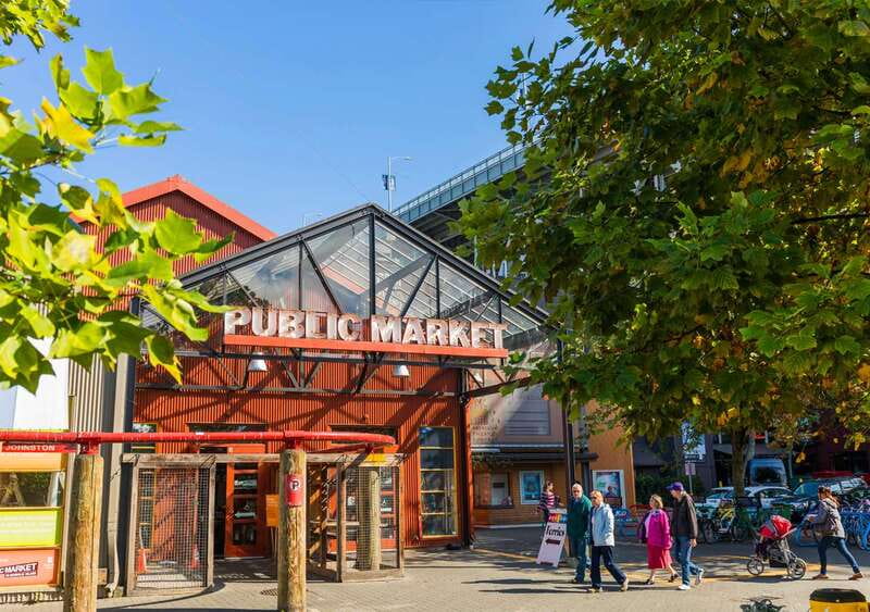Vancouver: City Highlights Tour with Hotel Transfers - Gastown, Chinatown, and Canada Place from the vehicle