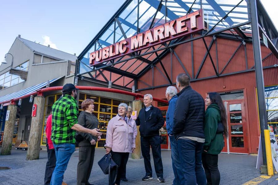 Vancouver: City Highlights & Vancouver Lookout Tour - Key points at a glance