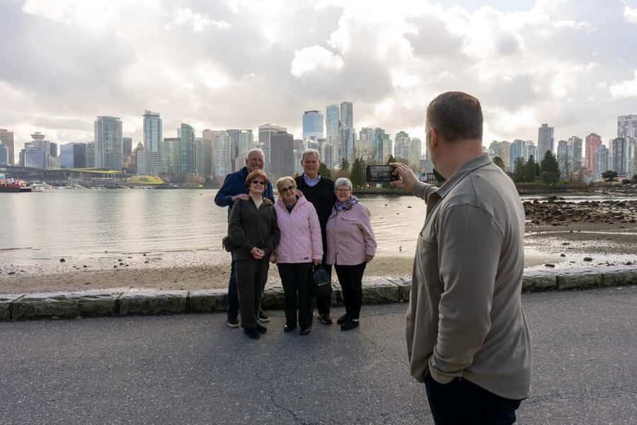 Vancouver: City Highlights & Vancouver Lookout Tour - Prospect Point and the English Bay drive