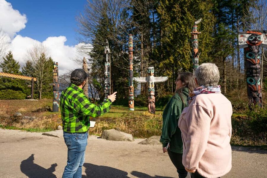 Vancouver: City Highlights & Vancouver Lookout Tour - The Vancouver Lookout’s 360-degree view