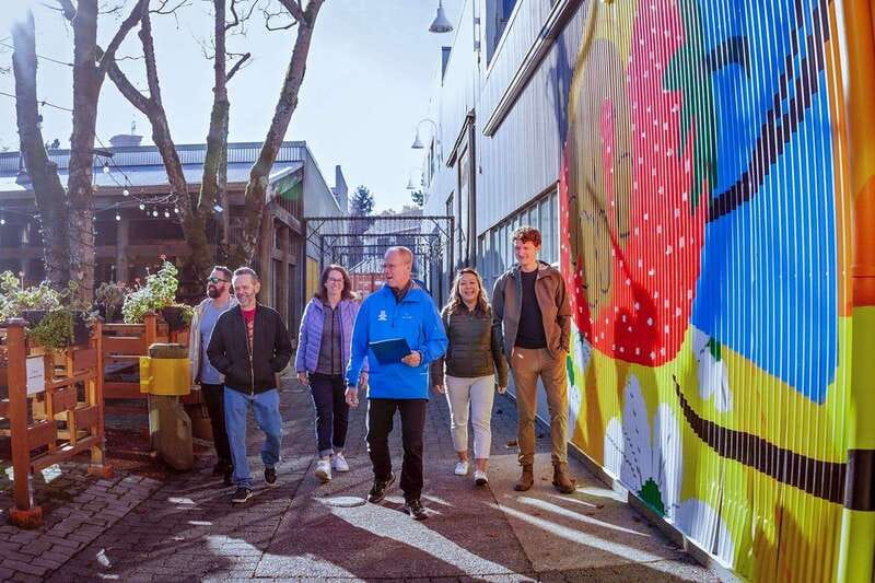Vancouver: City+Lookout+Capilano Suspension Bridge Ticket - The bus ride, guide, and pace