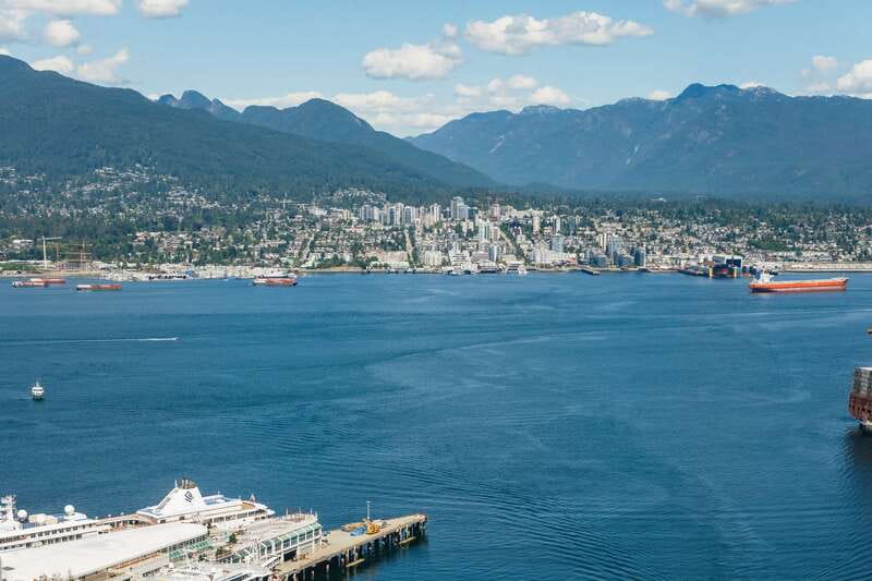 Vancouver: Entry Ticket for the Vancouver Lookout - Entering at 555 West Hastings Street