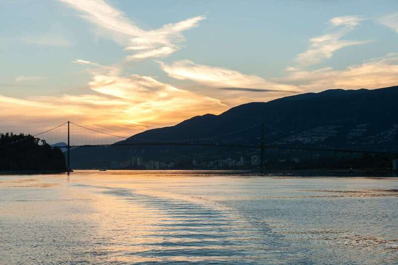 Vancouver: Evening Cruise with Dinner Buffet - The Best Way to Handle the Evening