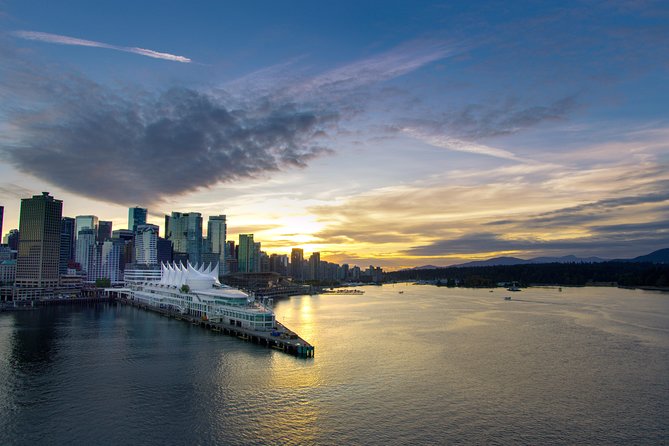 Vancouver Evening Tour: Stanley Park & English Bay Photostops - Canada Place and the first look at downtown Vancouver