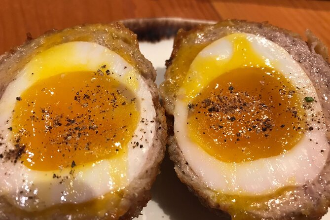 Vancouver Food Tour with 6 Tastings of Sushi, Chocolate, and more - Sushi, Chocolate, and the Final Stop at Mink