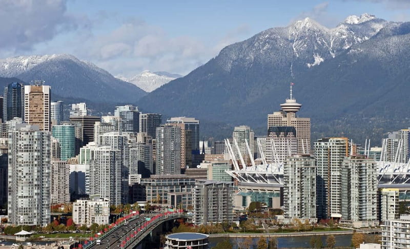 Vancouver Grouse Mountain Express With Gondola Ride - Why Grouse Mountain works well as a half-day trip