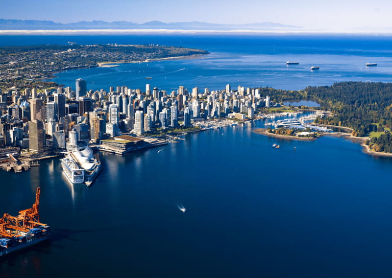 Vancouver Harbor Sightseeing Cruise - Lions Gate Bridge and the North Shore Mountains