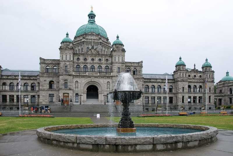 Vancouver: Private Walking Tour with a Local - Why the four to six-hour option costs more but may work better