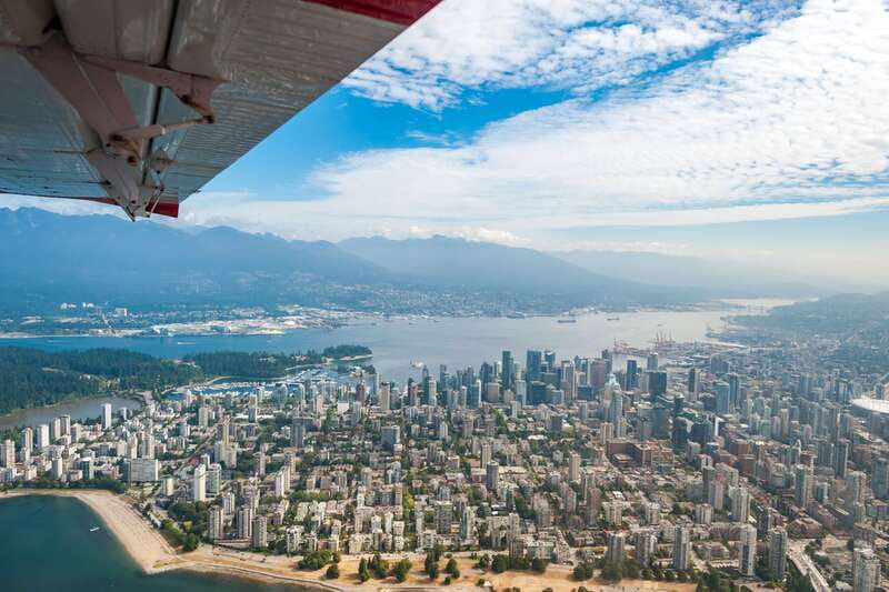 Vancouver: Scenic Panorama Seaplane Tour - Lighthouse Park, Point Atkinson, and Horseshoe Bay