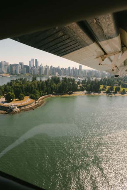 Vancouver: Scenic Panorama Seaplane Tour - What the flight feels like for first-timers and children