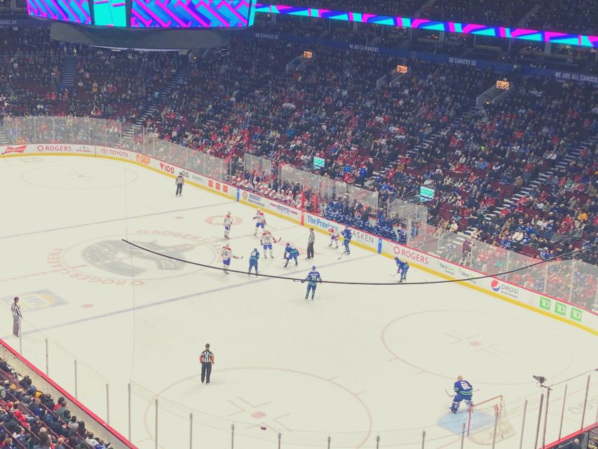 Vancouver: Vancouver Canucks Ice Hockey Game Ticket - Getting into the Canadian hockey spirit