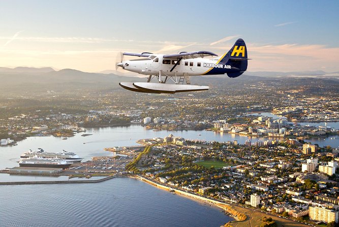Vancouver-Victoria Day Trip by Seaplane + Whale Watching by Boat - What to wear and bring for the water