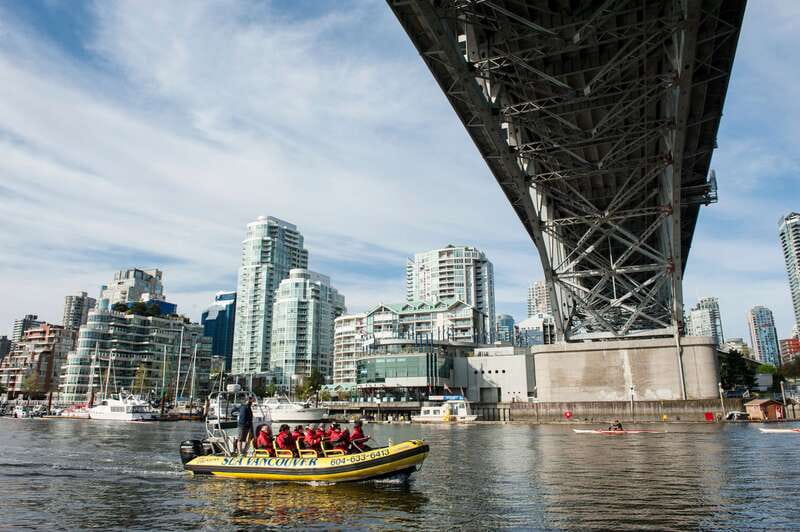 Vancouver: Waterfront Sightseeing Tour - City and Harbour - Burrard Inlet and Coal Harbour: the city from its working edge