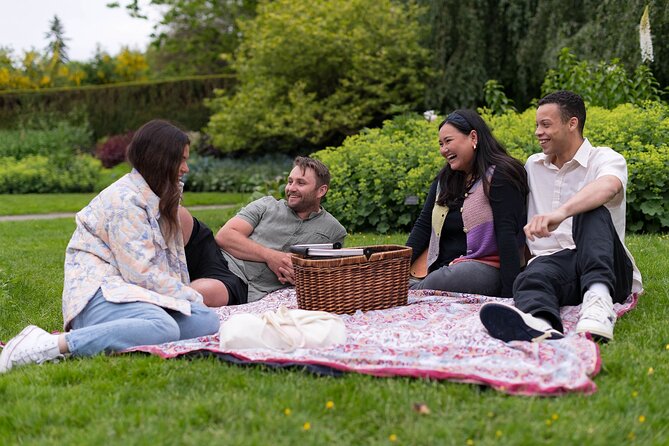VanDusen Botanical Garden Admission Ticket - Take time for the Elizabethan hedge maze