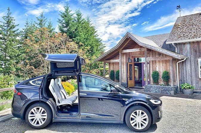 Victoria Boutique Winery Tour - Macaloney’s Island combines whisky and beer
