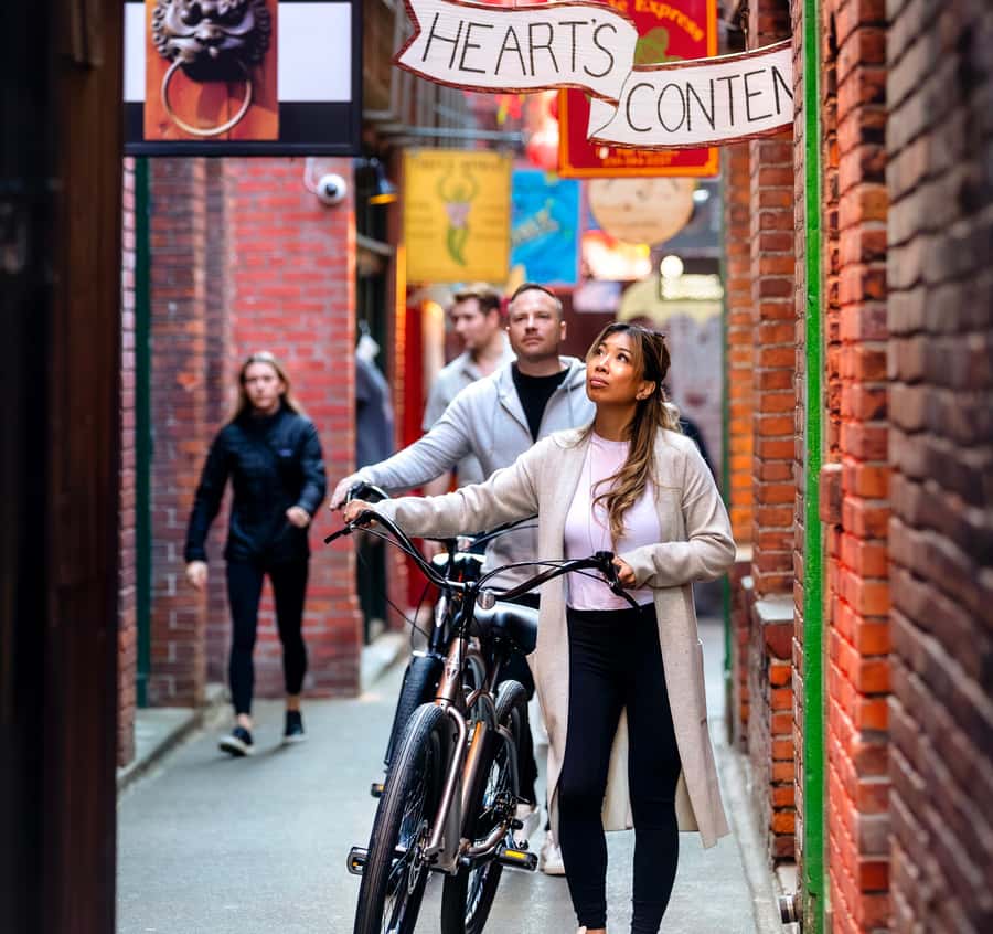 Victoria City Highlights Bike Tour - Castle Hoods & Legends - Key points at a glance