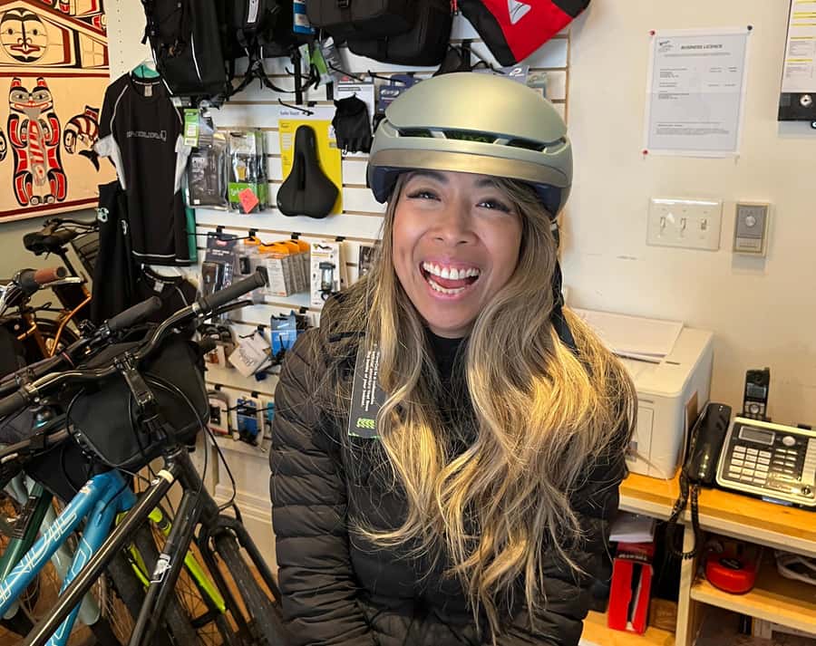 Victoria City Highlights Bike Tour - Castle Hoods & Legends - What to wear and what to leave behind
