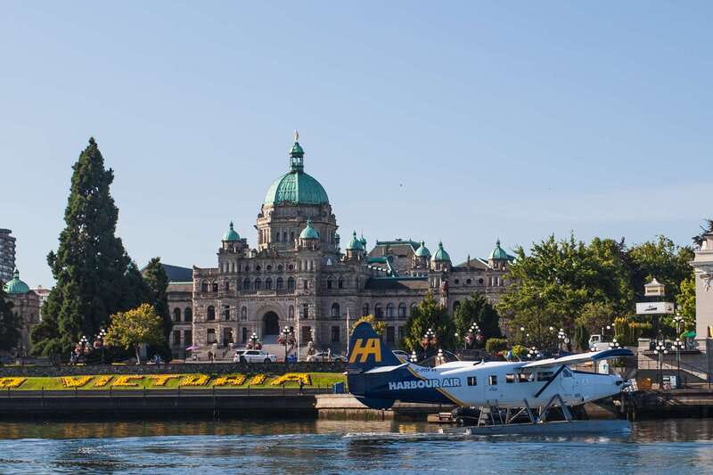 Victoria: Extended Scenic Panorama Seaplane Tour - Mount Douglas, Elk Lake, and the Saanich Peninsula
