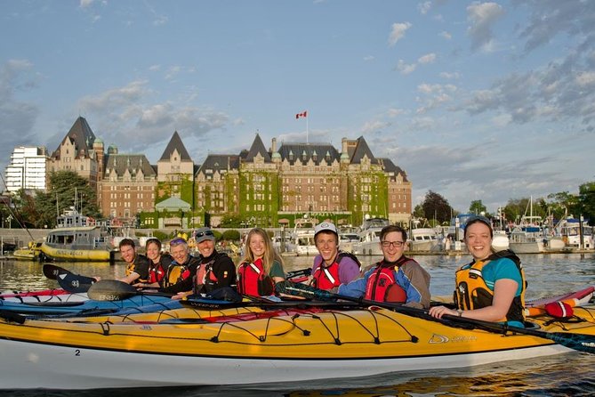Victoria Harbour Kayak Tour - Learning the basics before reaching the harbour