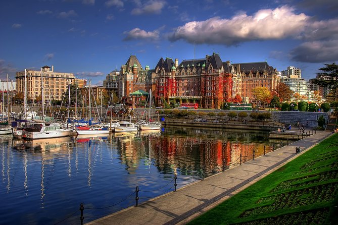 Victoria Harbour Kayak Tour - Weather can change the character of the outing