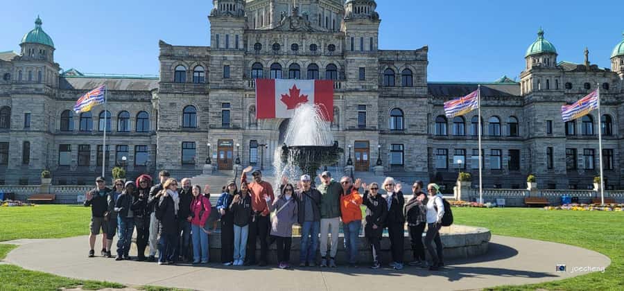 Victoria: Tips-Based City Highlights Walking Tour | 2.5-Hour - Victoria’s main sights through local stories