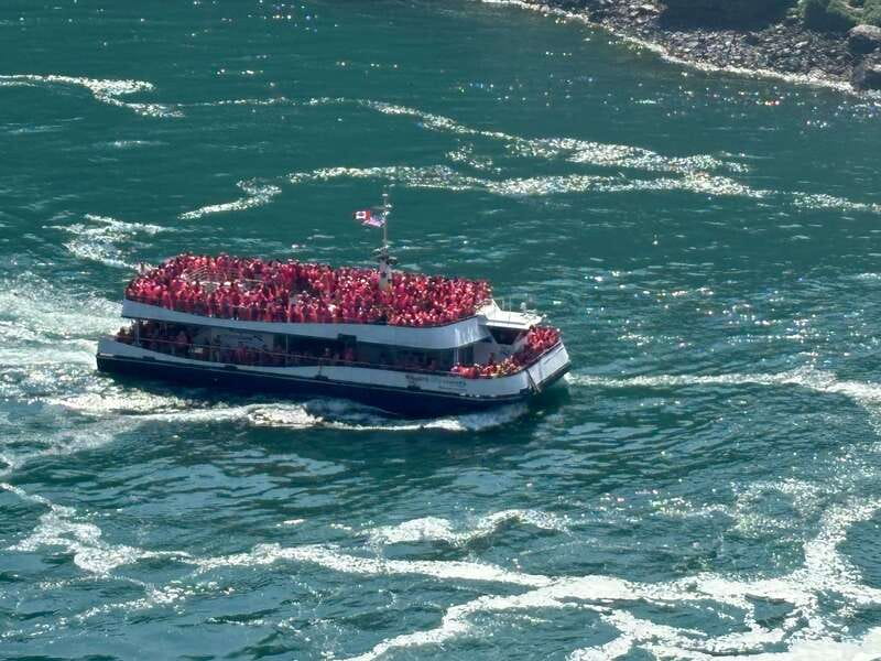 Walking Tour of Niagara Falls Canada and Hornblower Boat - Key points to know before you book