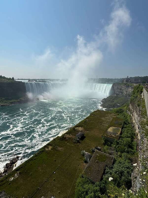 Walking Tour of Niagara Falls Canada and Hornblower Boat - Why the Canadian side walk matters