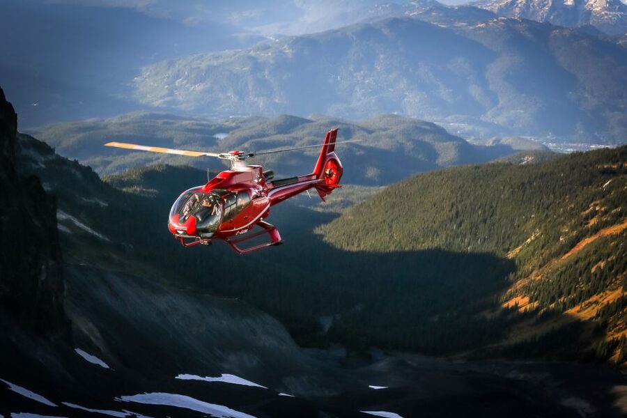 Whistler: Glacier Helicopter Tour and Mountain Landing - Flying Back to the Valley