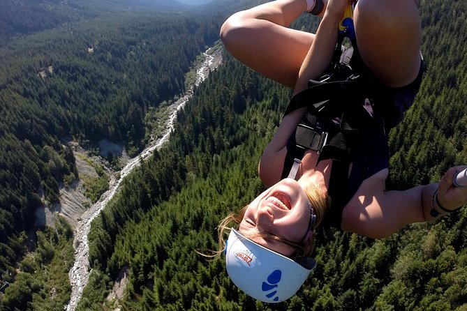 Whistler Sasquatch® Zipline - Walking to the Whistler Gondola return