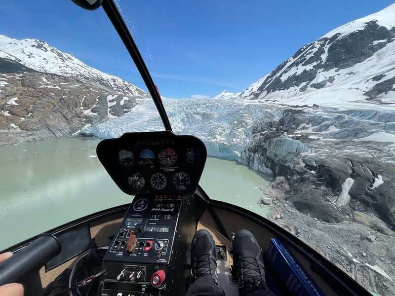 Whistler: The Sea to Sky Helicopter Tour and Glacier Landing - Why seeing Whistler from a helicopter changes the picture