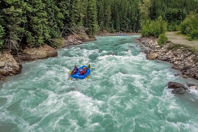 Whitewater Rafting Adventure | Kicking Horse River - Why the Kicking Horse River makes a great first rafting trip