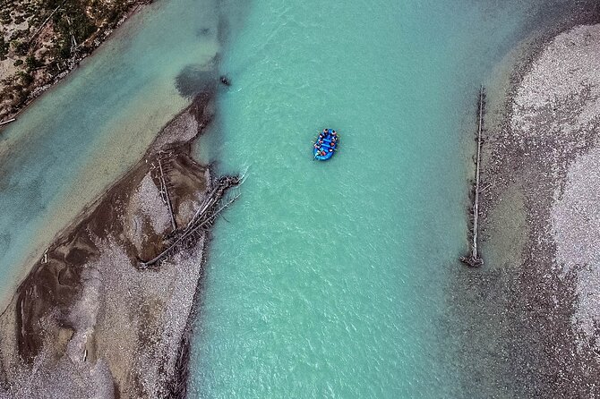 Whitewater Rafting Adventure | Kicking Horse River - What you wear and what Hydra supplies