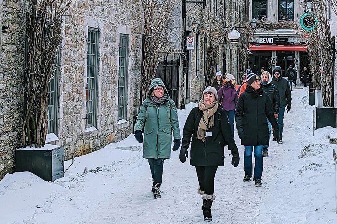 Winter Express: Old Montreal Highlights Walking Tour - What the ending near Bonsecours Market adds