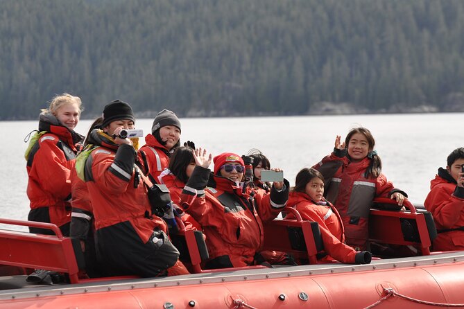 Zodiac Boat Whale and Wildlife 6-Hour Tour from Campbell River - Lunch and hot drinks during a six-hour outing